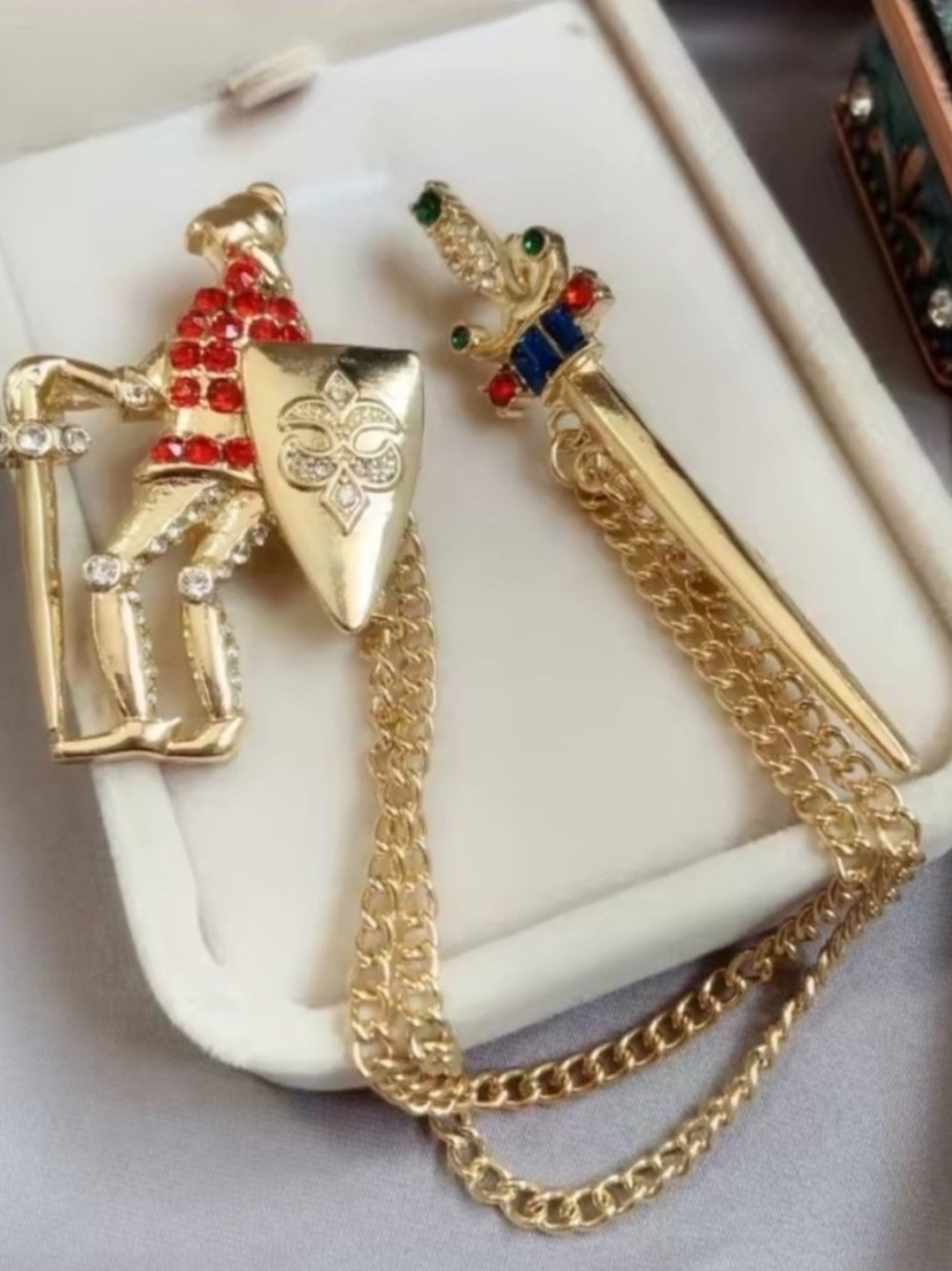 Gold Knight and Sword Chain Brooch